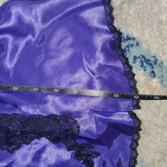Frederick's of Hollywood Deep Purple Silky Feel Nighty || Medium EUC - Picture 10 of 12